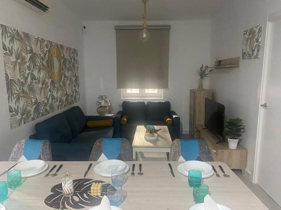 Apartamento En Toledo Ideal Para Visitas A Puy Du Fou エクステリア 写真